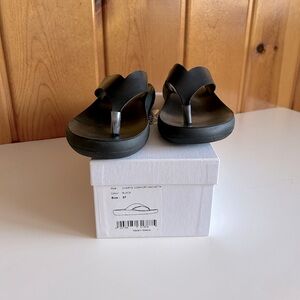 Ancient Greek - Charys Comfort